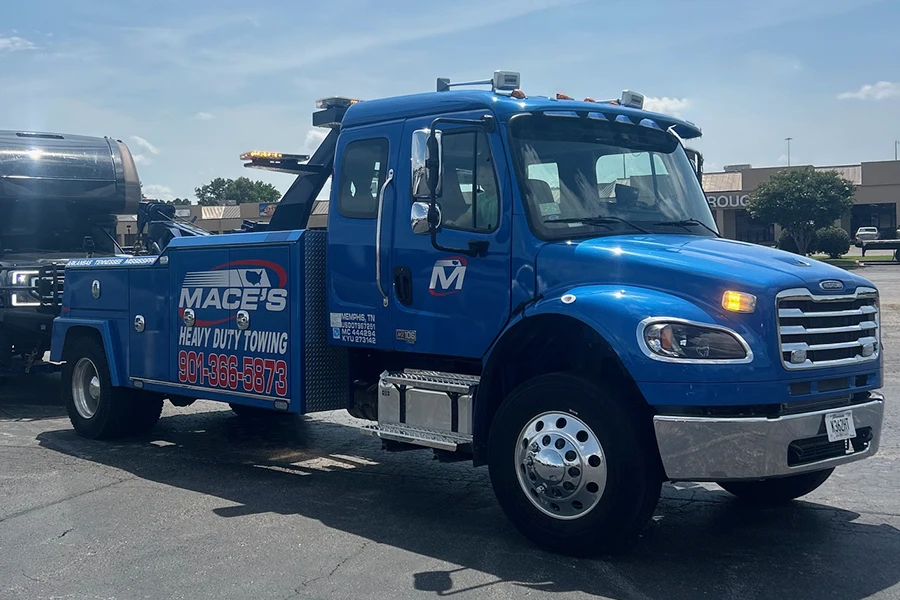 Mace's Light Duty Tow Truck
